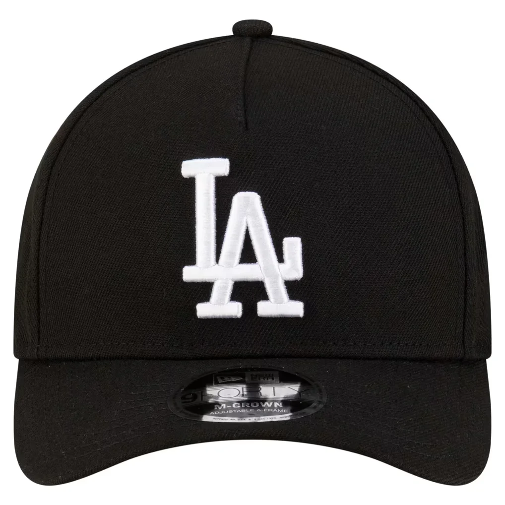 Los Angeles Dodgers New Era Player Replica 9FORTY Adjustable Hat - Black – Photo 1 of 5