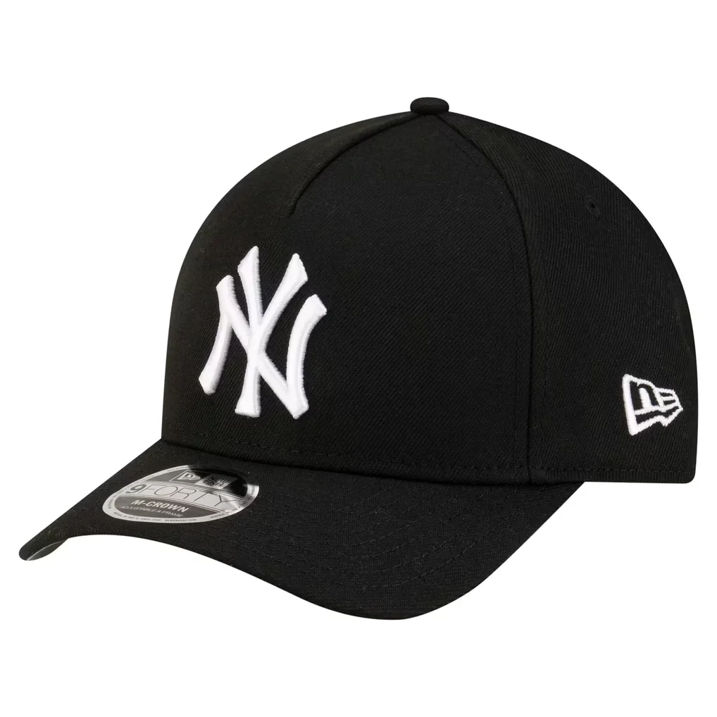 New York Yankees New Era Player Replica 9FORTY Adjustable Hat - Black – Photo 1 of 6