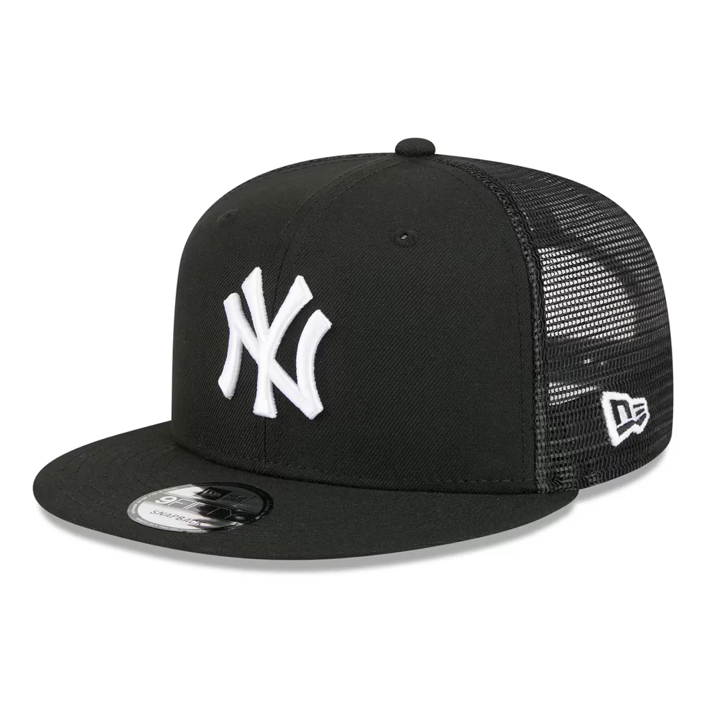 New York Yankees New Era 9FIFTY Adjustable Trucker Hat - Black – Photo 1 of 5