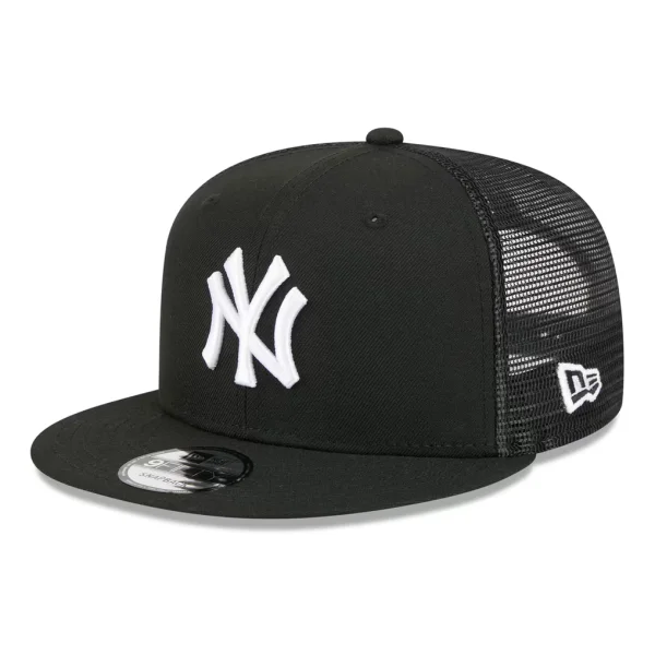New York Yankees New Era 9FIFTY Adjustable Trucker Hat - Black