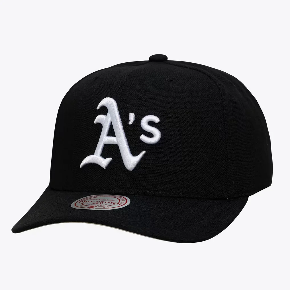 Athletics Mitchell & Ness Pro Crown Snapback - Black – Photo 1 of 4