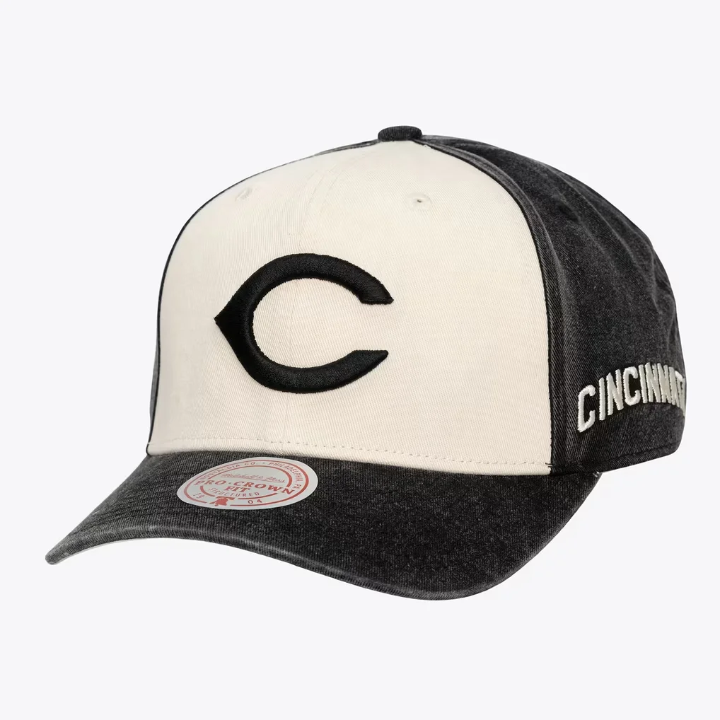Cincinnati Reds Mitchell & Ness Unisex Snow Block Pro Crown Adjustable Hat - Cream/Black – Photo 1 of 4